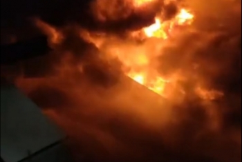  حريق ضخم في مصنعين بالعاشر من رمضان