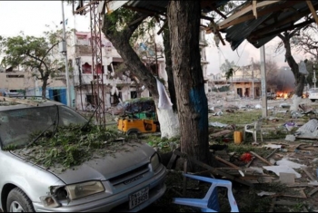  تفجير انتحاري يستهدف فندقًا وسط العاصمة الصومالية