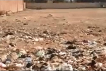  الأوبئة تغزو قرية غيتة ببلبيس بسبب أكوام القمامة