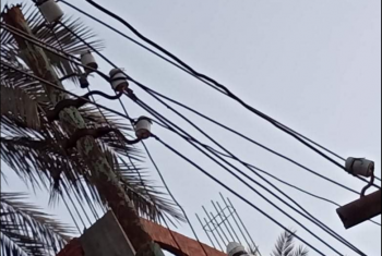  تهالك أسلاك الكهرباء بحي البازات في القرين