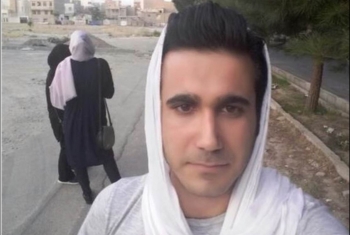  بالصور.. حملة في إيران تدعو الرجال لارتداء الحجاب.. تعرف الى الاسباب