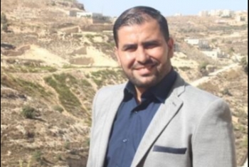  السلطة الفلسطينية تعتقل الصحفي عامر أبو عرفة