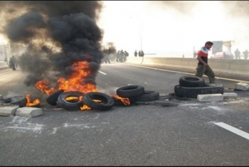  قطع طريق بلبيس القاهرة بعد إصابة حامل فى حادث تصادم بميت ربيعة