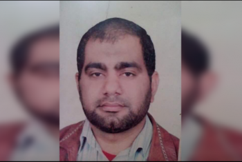  وفاة معتقل بعد الإفراج عنه بساعات نتيجة إصابته بالشلل أثناء تعذيبه