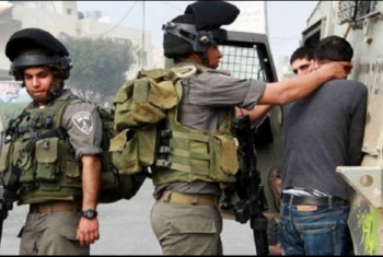  الاحتلال يعتقل 5 فلسطينيين بالقدس والضفة الغربية