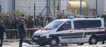  إصابة جنديين صهيونيين في عملية دهس بالخليل واستشهاد المنفذ
