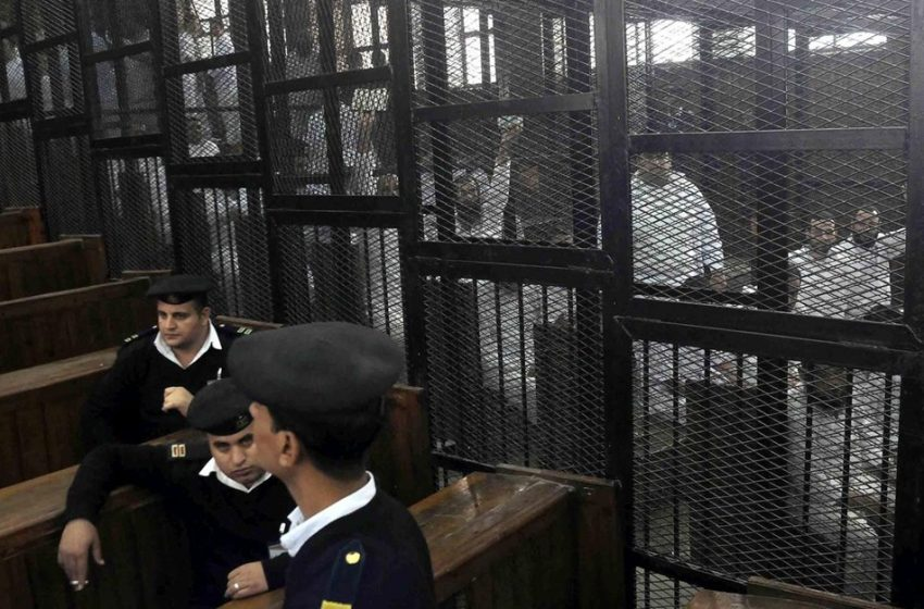 جنايات القاهرة تجدد حبس 18 معتقلًا من الشرقية 45 يومًا