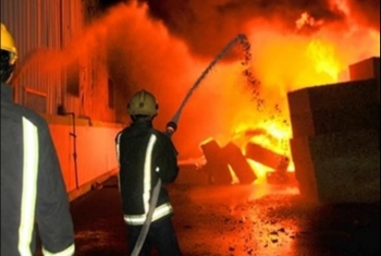  حريق هائل في مصنع عبوات بالعاشر من رمضان