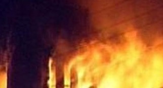  اندلاع حريق في شقة بشارع فاروق في الزقازيق