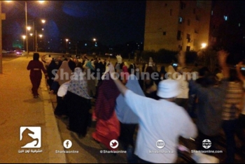  مسيرة بالعاشر من رمضان تطالب بالقصاص لدماء الشهداء