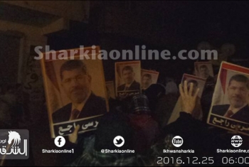  انتفاضة شعبية بقرية العدوة تجدد البيعة للرئيس مرسي