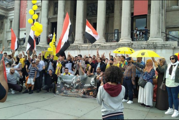  صور| وقفة في لندن للمطالبة بمحاسبة مرتكبي مذبحة رابعة والنهضة