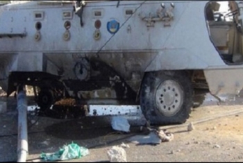  مقتل وإصابة 6 جنود إثر تفجير مدرعة جنوب الشيخ زويد