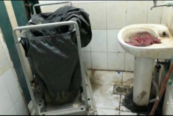  نشطاء يتداولون صورًا لمستشفى أبوكبير بحالة غير آدمية