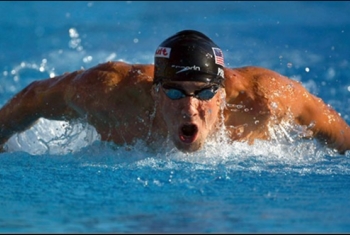  فوائد صحية لممارسة رياضة السباحة