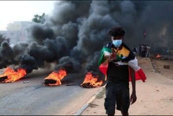  تظاهرات في السودان قرب القصر الرئاسي وسط مطالبات برحيل الجيش