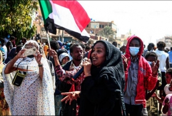  مقتل متظاهر وإصابة آخرين جراء الاعتداء على تظاهرات الخرطوم