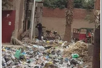  بالصور.. القمامة تملأ شوارع مدينة الزقازيق