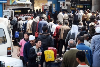  أزمة كبيرة في السولار والبنزين بالعاشر من رمضان
