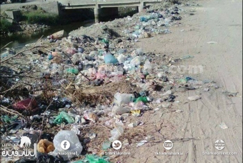  انتشار أكوام القمامة بمدخل قرية السعدية بأبوحماد